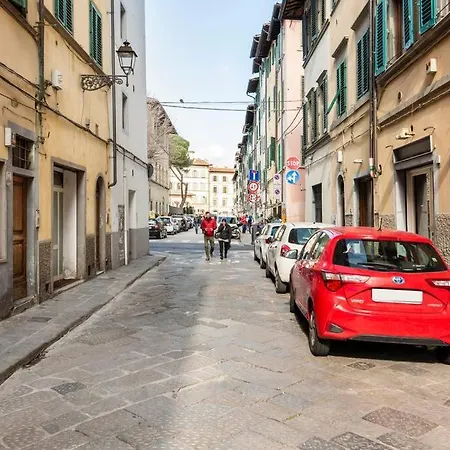 Santa Croce Apartment