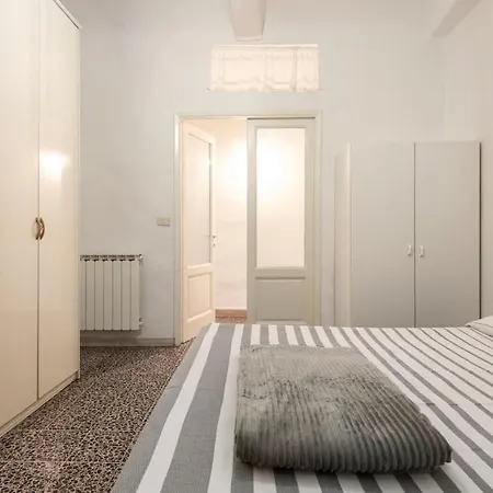 Santa Croce Apartment Florence